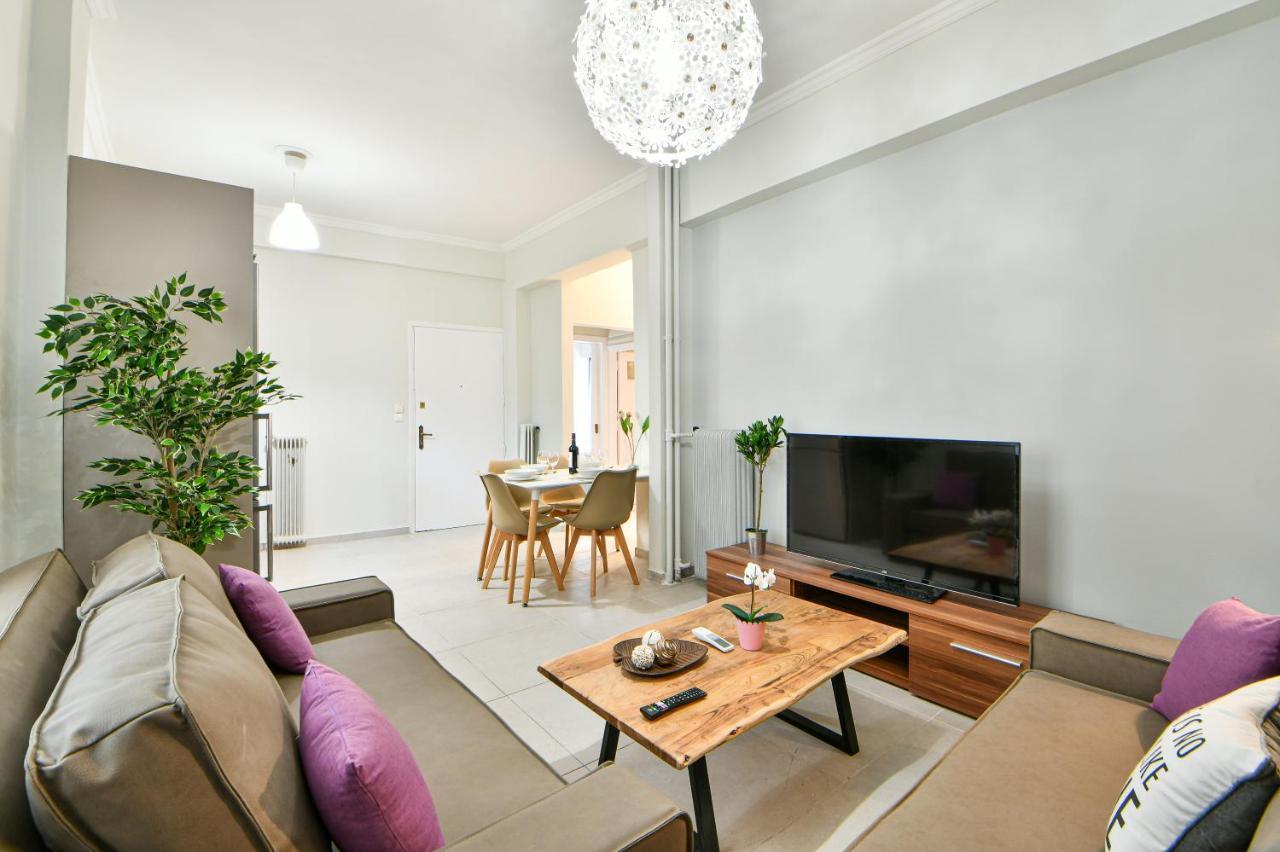 Fresh & Renovated Apartment Next To Metro Station Athén Kültér fotó